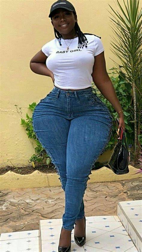 big hips nude