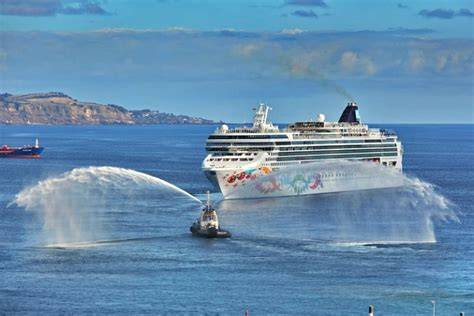 big nude cruise