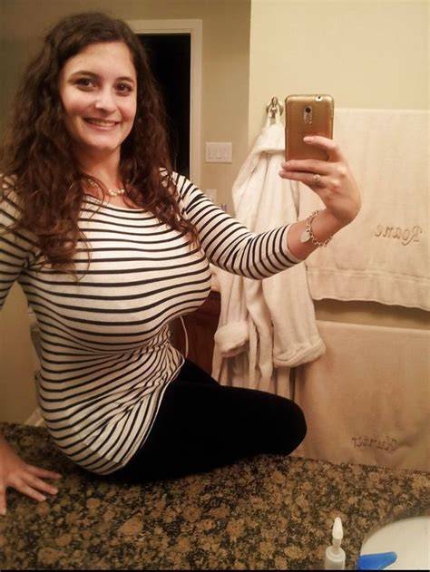 big nude tits selfie