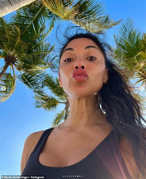 bikini.nicole nude