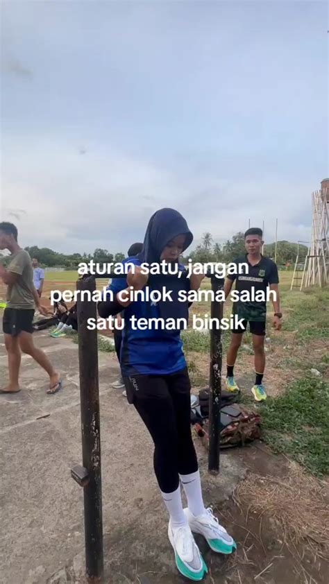 BINSIK ARTINYA - Arti Kata Binsik yang Mulai Viral di TikTok, Ternyata Berkaitan