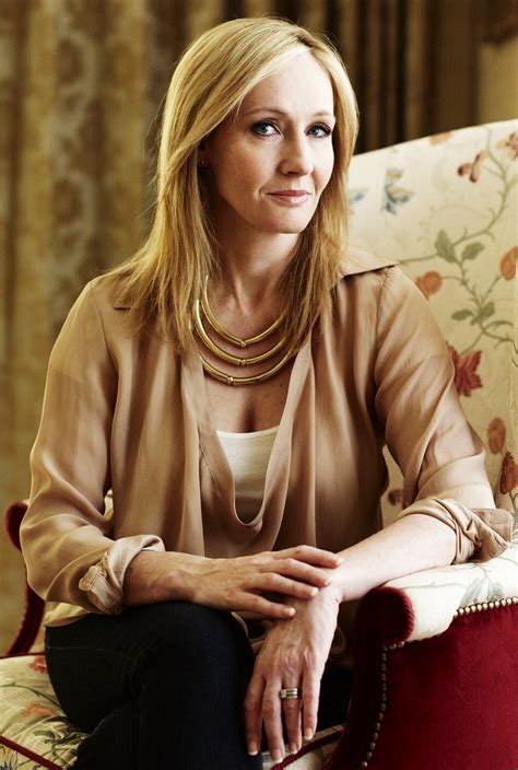 biografia da autora joanne kathleen rowling biography