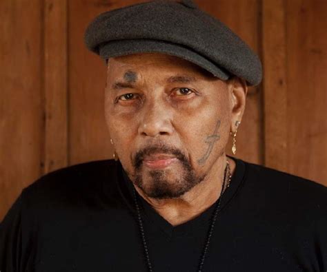 biography aaron neville