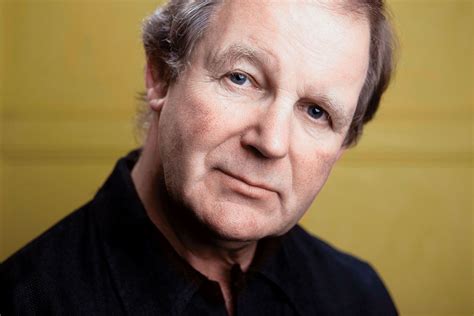 biography about michael morpurgo