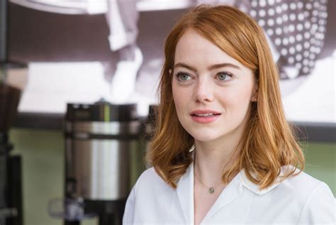 biography actress emma stone