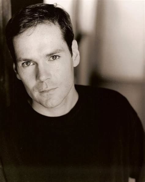 biography jonathan crombie