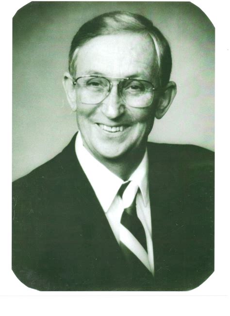 biography leo windecker