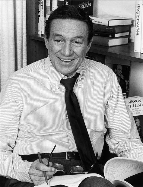 biography mike wallace