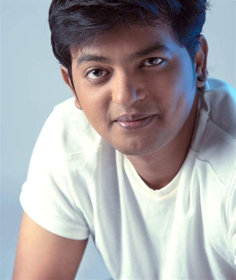 biography of actor vijay kumar caste