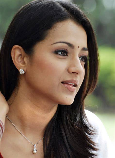biography of actress trisha