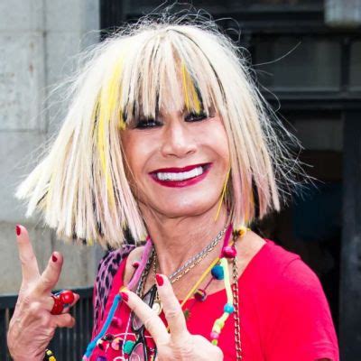 biography of betsy johnson