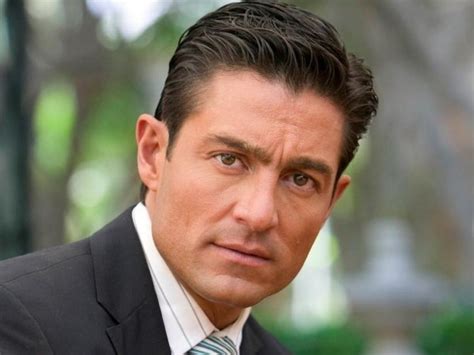 biography of fernando colunga