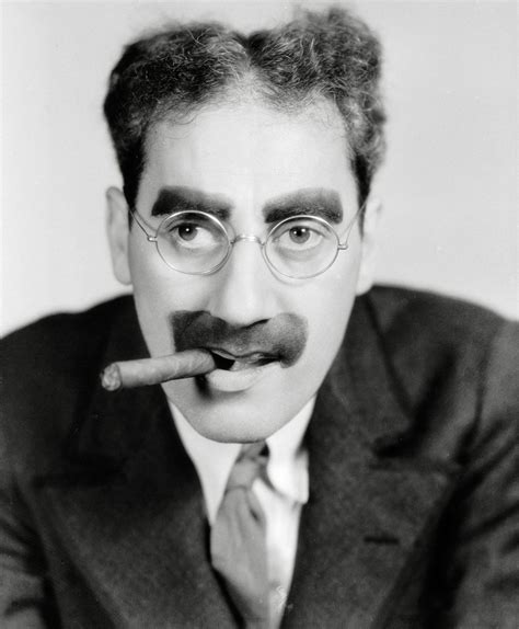 biography of groucho marks
