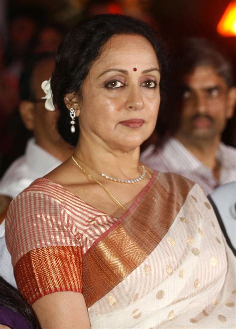 biography of hema malini