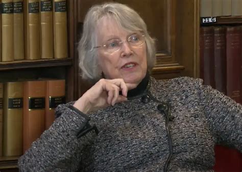 biography of lois lowry