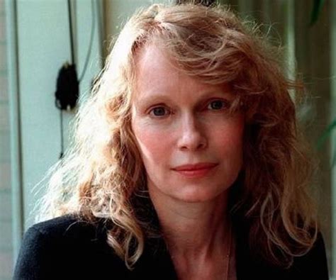 biography of mia farrow