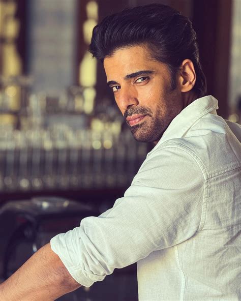 biography of mohit malik