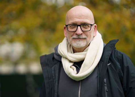 biography of roddy doyle