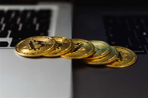 žadanti kriptovaliuta investuoti 2022 m yra bitcoin auksas gera investicija
