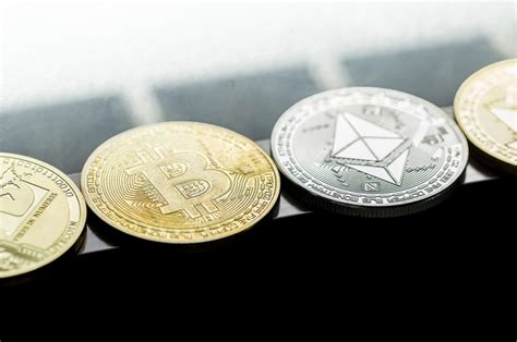 investuoti į bitcoin arba ethereum ar litecoin tendencijas kriptovaliutų automatinės prekybos programa