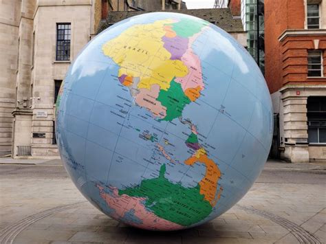 bizarre world upside down