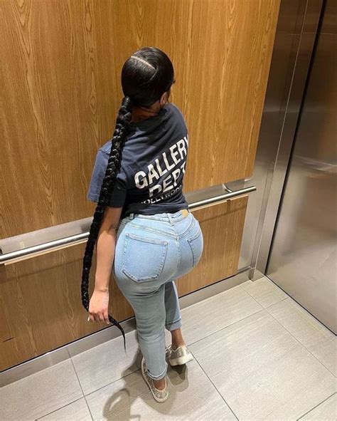 Black Booty Chicks