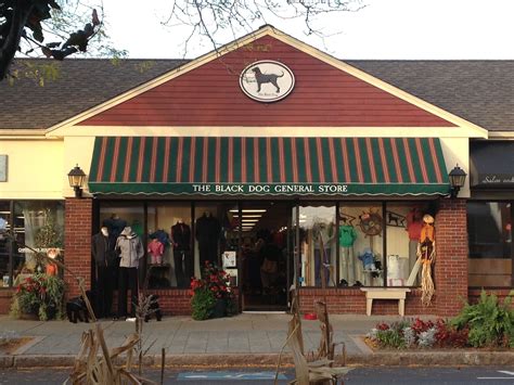 Black Dog Store