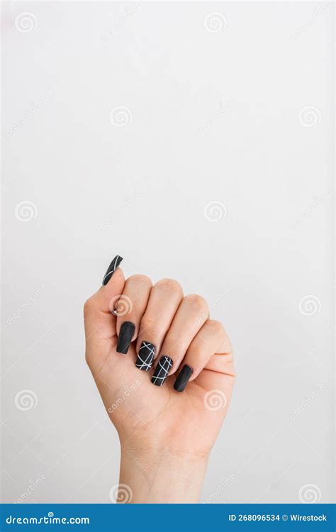 Black Fingernails Painted