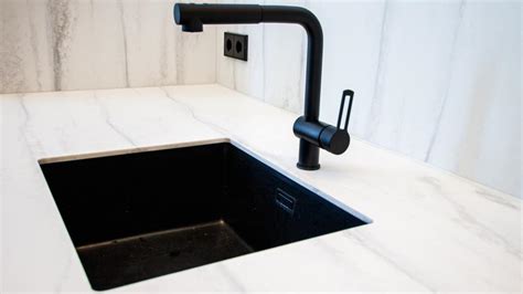 Black Kitchen Sink Buyers Guide Coppersmith Kitchen Designs With Black Sinks - Kitchen Designs With Black Sinks