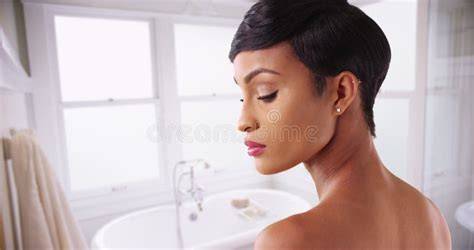 black nude modeling