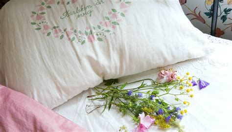 blommor midsommar kudde