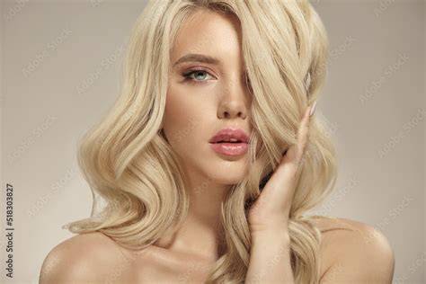 blonde nude pics
