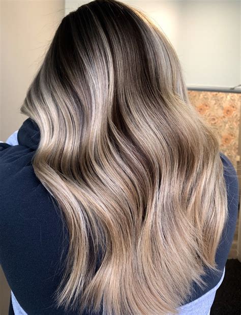 Blonde With Shadow Root