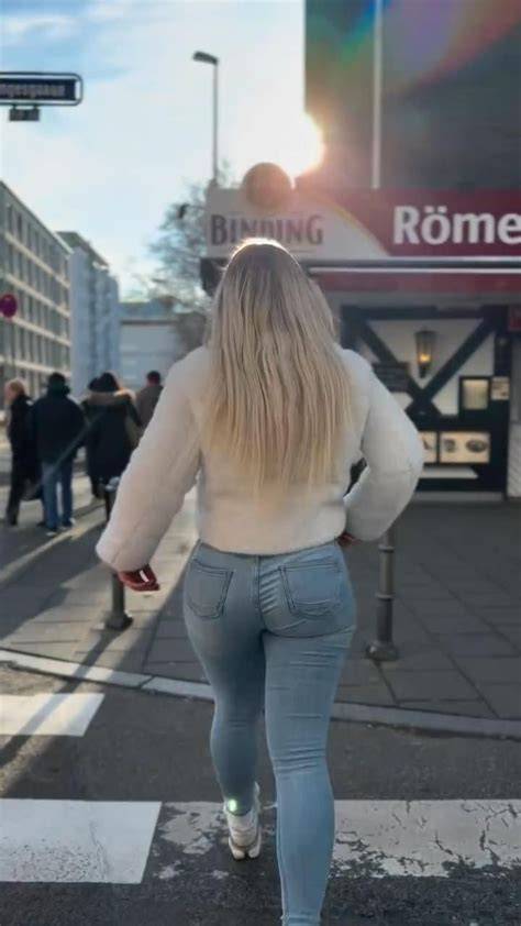 blondjolie nude