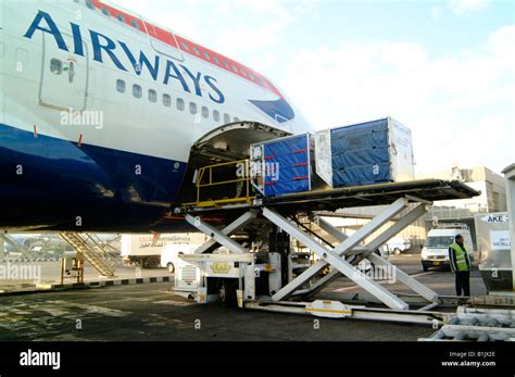 Boeing 747 Cargo Loading