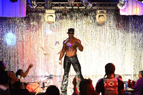 bolo the entertainer nude