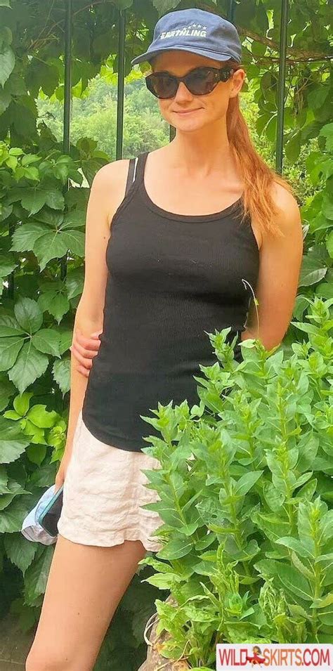 bonnie wright leaked