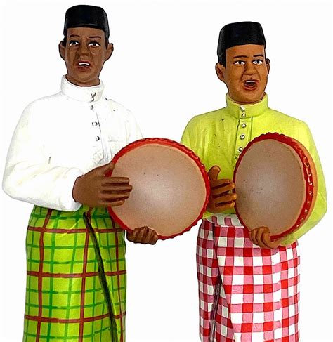 Books Kinokuniya Malay Wedding Kompang Drummers Figurine Sh026a Baju Cgp - Baju Cgp