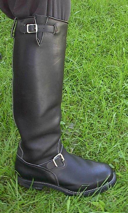 boots - Wiktionary