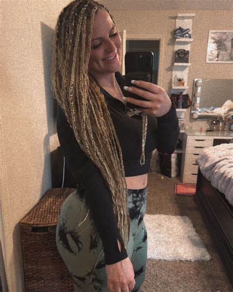 bootybri nude