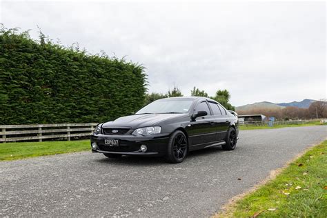 bossv8 | Boss V8 Earbud Bisnis Nirkabel Terbaik 2024