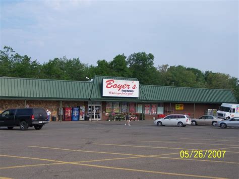 Giant Eagle is easily reached in River Town Shops at 
