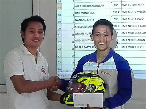 Boyong Juara 1 Safety Riding Jawa Tengah Smk Baju Jurusan Smk Tsm - Baju Jurusan Smk Tsm