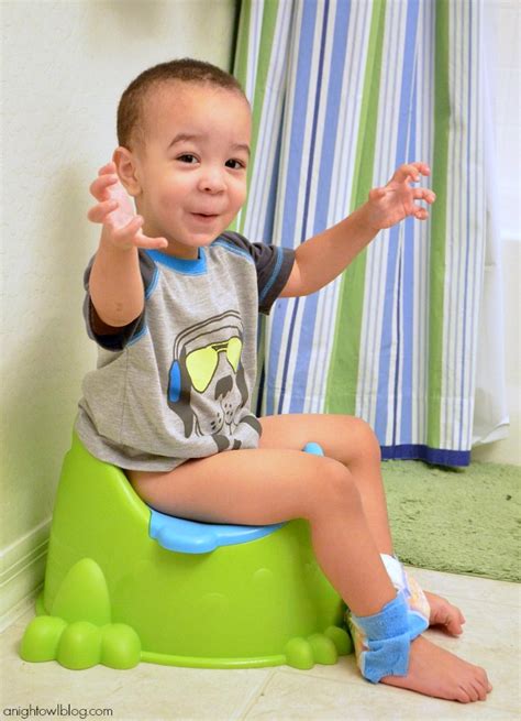 Boys Potty Time