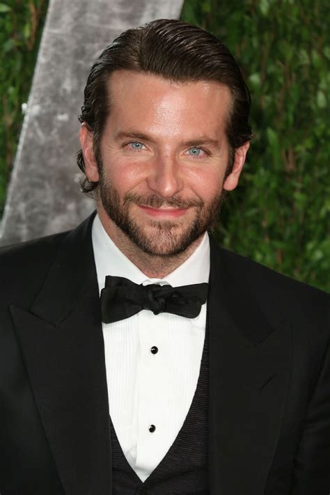 Bradley Cooper muốn bước sang trang mới với bạn gái siêu mẫu