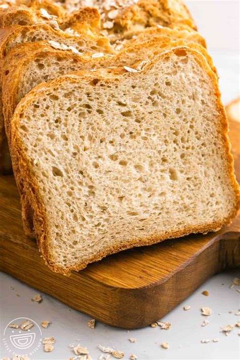 Bread Machine Recipes Hot And Fresh Bread Machine Recipes Anyone Can Make In The Comfort Of Their Own Home The Essential Kitchen Series Book 82