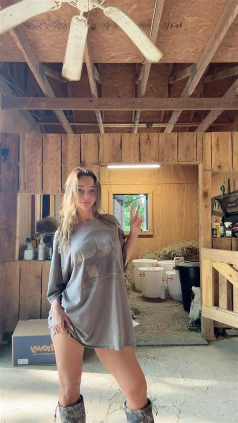 brianna armbruster nude