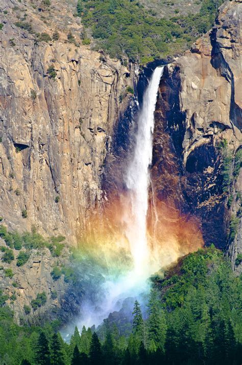 Bridal Veil Falls Yosemite Park