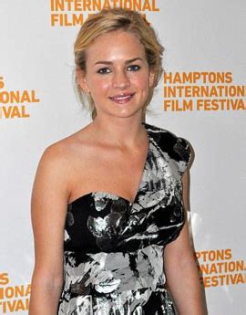 brittany robertson wiki