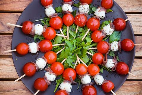Brochetas de tomate cherry: fáciles, deliciosas y saludables